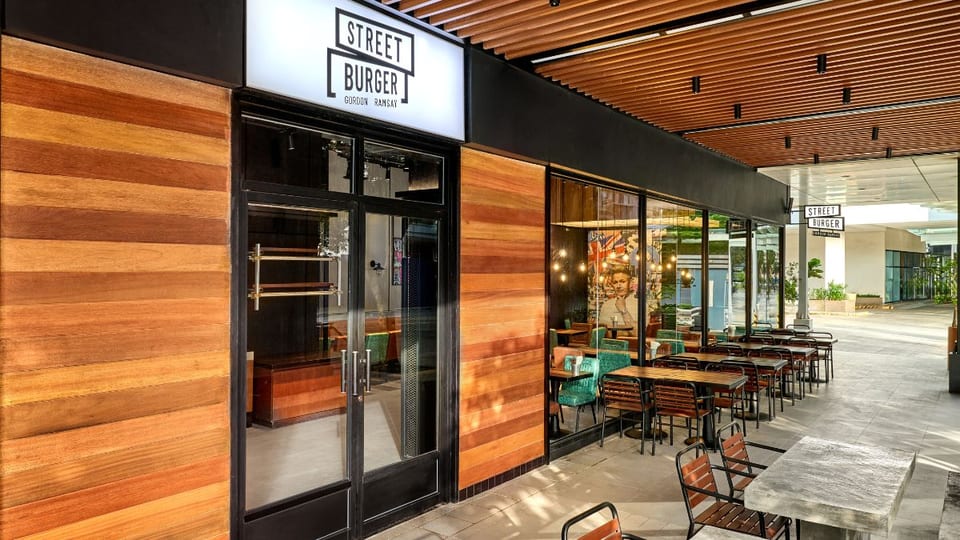 Street Burger by Gordon Ramsay exterior
